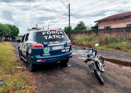 Força Tática prende jovem sem habilitação e por direção perigosa em Nova Andradina